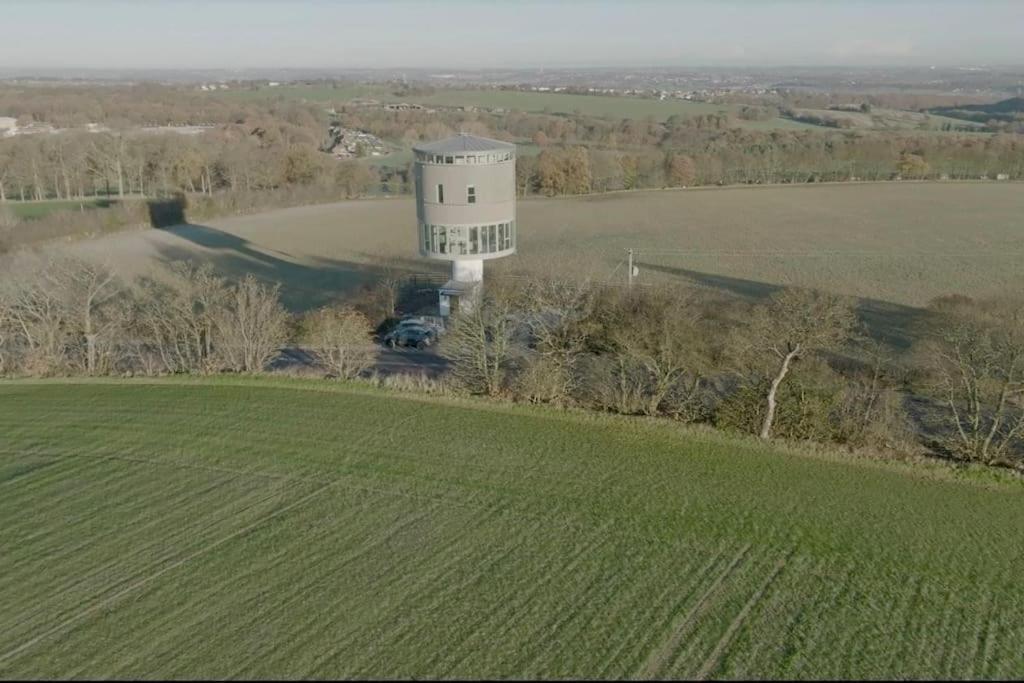 Luxury Converted Water Tower In Flockton Villa Emley Exterior foto